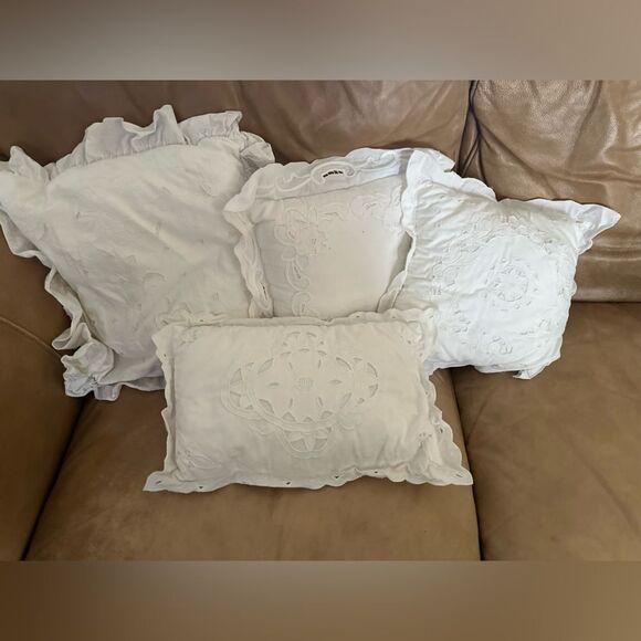 Imperial Embroidered set of 4 White Decorative Throw Pillows - Picture 1 of 15